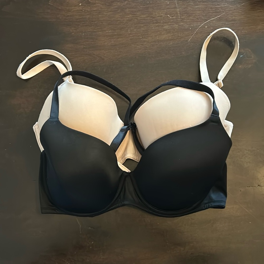 Bundle Pink Victoria’s Secret - nude and black - like new!